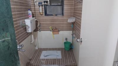 Bathroom Image of 640 Sq.ft 1 BHK Apartment / Flat for rent in Ganesh Nakshatram, Dhayari Pune for Rs. 15500