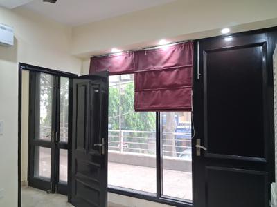 Bedroom Image of 1800 Sq.ft 3 BHK Builder Floor for rent in Paschim Vihar New Delhi for Rs. 55000