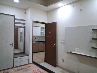 Bedroom Image of 1500 Sq.ft 3 BHK Apartment / Flat for sale in Defence Enclave, Sector 44 Noida for Rs. 8500000