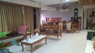 Living Room Image of 2900 Sq.ft 4 BHK Apartment / Flat for sale in Vastu Oasis, Thaltej Ahmedabad for Rs. 35000000