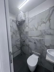 Bathroom Image of 930 Sq.ft 2 BHK Apartment / Flat for sale in Sai Samast, Chembur Mumbai for Rs. 26000000
