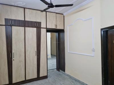 Bedroom Image of 540 Sq.ft 2 BHK Builder Floor for rent in Janakpuri New Delhi for Rs. 20000