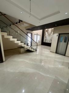 5 BHK Independent House