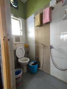 Bathroom Image of 1018 Sq.ft 3 BHK Apartment / Flat for sale in Haltu Kolkata for Rs. 5500000