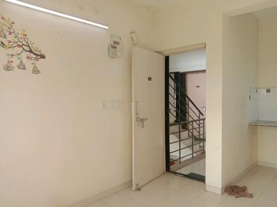Living Room Image of 450 Sq.ft 1 BHK Apartment / Flat for rent in Shapoorji Pallonji Shukhobrishti, New Town Kolkata for Rs. 9500