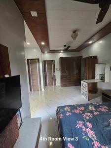 Bedroom Image of 1800 Sq.ft 4.5 BHK Duplex for sale in Vikaspuri 4bhk Luxurios Home, Vikaspuri New Delhi for Rs. 16000000