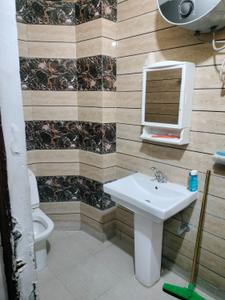 Bathroom Image of 2400 Sq.ft 4 BHK Villa for sale in Ansal Chiranjiv Vihar, Shastri Nagar Ghaziabad for Rs. 18500000