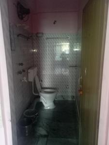 Bathroom Image of 915 Sq.ft 2 BHK Apartment / Flat for rent in Chandan Apartment, Dum Dum Kolkata for Rs. 14500