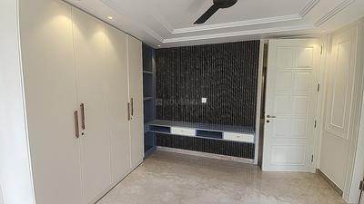 Bedroom Image of 1700 Sq.ft 3 BHK Builder Floor for sale in Anand Vihar New Delhi for Rs. 35000000