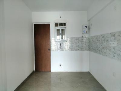 Kitchen Image of 932 Sq.ft 2 BHK Apartment / Flat for rent in Runwal The Central Park, Chinchwad Pune for Rs. 35500