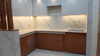 Kitchen Image of 950 Sq.ft 2 BHK Apartment / Flat for sale in Shalimar Garden Ghaziabad for Rs. 5975000