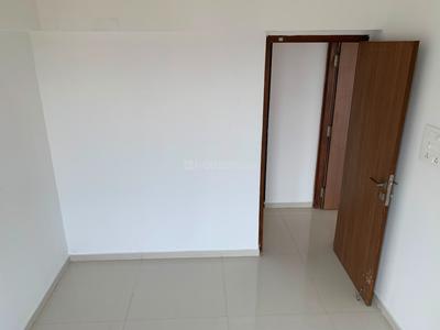 Bedroom Image of 700 Sq.ft 2 BHK Apartment / Flat for rent in Vaastu Omkar, Vile Parle East Mumbai for Rs. 78000