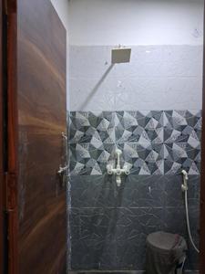Common Bathroom Image of 650 Sq.ft 1 BHK Apartment / Flat for sale in Sector 49 Noida for Rs. 2500002