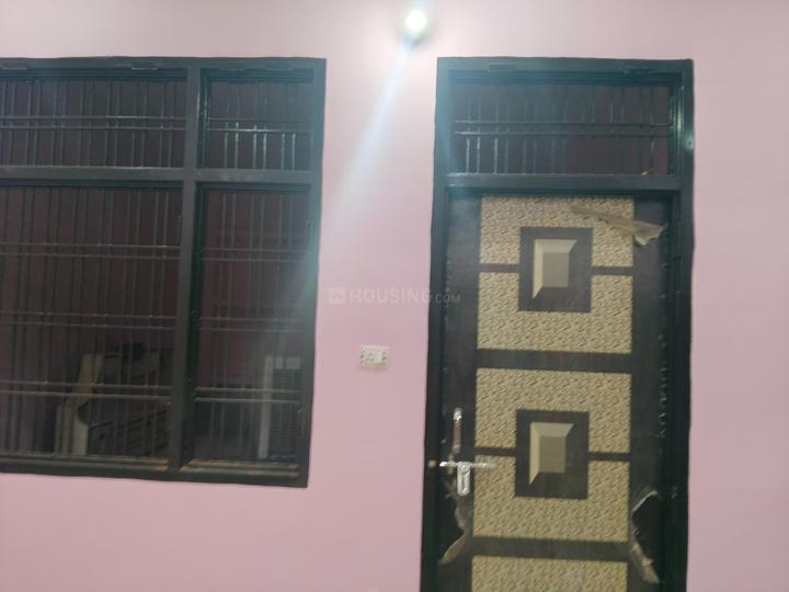 Vineet Khand 6, Gomti Nagar Bedroom 1