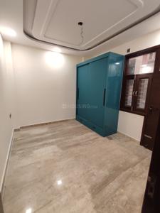 Bedroom Image of 1020 Sq.ft 3.5 BHK Builder Floor for sale in Pitampura New Delhi for Rs. 11000000