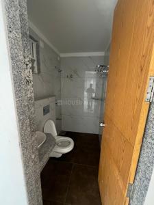 Bathroom Image of 1900 Sq.ft 3 BHK Apartment / Flat for sale in Courtyard Primero, Sevasi Vadodara for Rs. 7000000