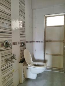 Common Bathroom Image of 533 Sq.ft 1 BHK Apartment / Flat for rent in Kasarvadavali Thane for Rs. 17000