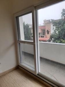 Balcony Image of 1350 Sq.ft 3 BHK Builder Floor for sale in Janakpuri New Delhi for Rs. 26000000