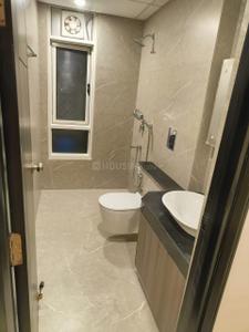 Bathroom Image of 2650 Sq.ft 3 BHK Apartment / Flat for sale in Jaypee The Kalypso Court, Sector 128 Noida for Rs. 48000000