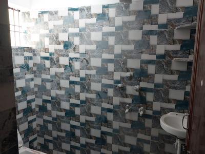 Bathroom Image of 1200 Sq.ft 3 BHK Builder Floor for rent in Chanakya Nagar Begusarai for Rs. 12000