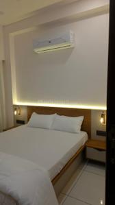 Bedroom Image of 1300 Sq.ft 2 BHK Apartment / Flat for rent in Agora City Centre, Karelibagh Vadodara for Rs. 32000
