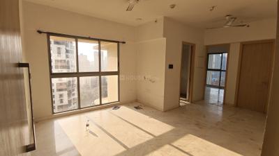 Living Room Image of 700 Sq.ft 2 BHK Apartment / Flat for rent in Lodha Bel Air, Jogeshwari West Mumbai for Rs. 80000