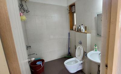 Bathroom Image of 909 Sq.ft 2 BHK Apartment / Flat for rent in Lodha Casa Rio, Palava Phase 1 Thane for Rs. 24000