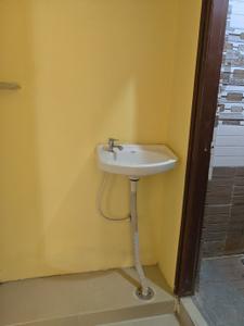 Bathroom Image of 660 Sq.ft 1 BHK Apartment / Flat for rent in Kondapur Hyderabad for Rs. 16750