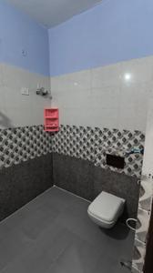 Bathroom Image of 1337 Sq.ft 2 BHK Independent House for rent in Sikandra Agra for Rs. 12000