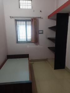 Bedroom Image of 800 Sq.ft 2 BHK Builder Floor for rent in Khandelwal Housing Colony Rajnandgaon for Rs. 6500