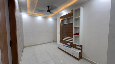 Living Room Image of 540 Sq.ft 2 BHK Builder Floor for rent in Dwarka Mor New Delhi for Rs. 14000