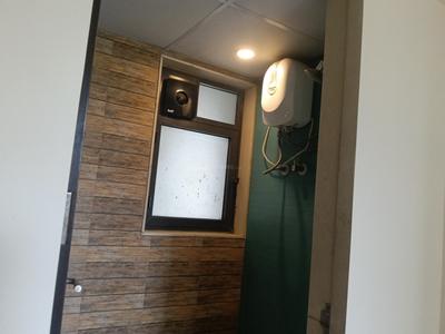 Bathroom Image of 450 Sq.ft 1 BHK Apartment / Flat for sale in Lodha Quality Home Tower 5, Thane West Thane for Rs. 5500000