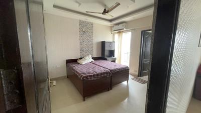 Bedroom Image of 1458 Sq.ft 3 BHK Apartment / Flat for rent in Sethi Max Royal, Sector 76 Noida for Rs. 52000