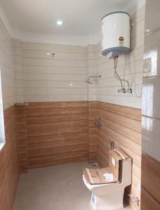 Bathroom Image of 2700 Sq.ft 3 BHK Builder Floor for rent in Sector 28 Gurgaon for Rs. 80000