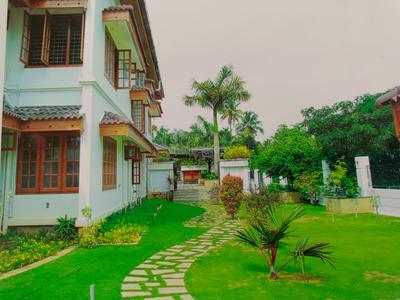 Image of 12000 Sq.ft 5 BHK Independent House for sale in Thottumugham, Aluva for Rs. 200000000