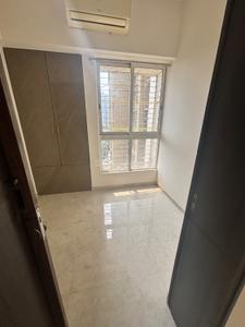 Bedroom Image of 670 Sq.ft 1 BHK Apartment / Flat for rent in Lodha Amara, Kolshet Thane for Rs. 28000