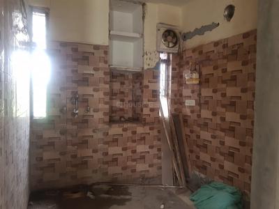 Bathroom Image of 1600 Sq.ft 2.5 BHK Apartment / Flat for sale in Golf View Apartments, Saket New Delhi for Rs. 30000000