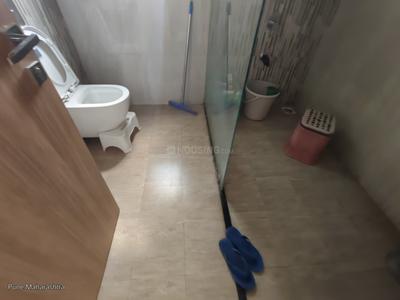 Bathroom Image of 3000 Sq.ft 4 BHK Apartment / Flat for sale in Gagan Unnatii, Kondhwa Budruk Pune for Rs. 32000000