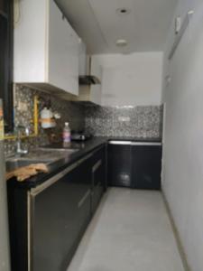Kitchen Image of 1600 Sq.ft 3 BHK Apartment / Flat for rent in Said-Ul-Ajaib New Delhi for Rs. 40000