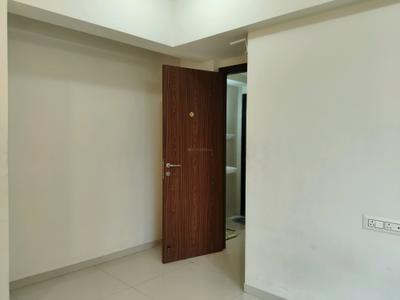 Bedroom Image of 910 Sq.ft 2 BHK Apartment / Flat for rent in Kasarvadavali Thane for Rs. 26000