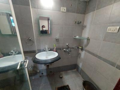 Bathroom Image of 580 Sq.ft 1 BHK Apartment / Flat for rent in Sai Simran, Govandi Mumbai for Rs. 50000