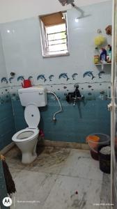 Bathroom Image of 650 Sq.ft 2 BHK Apartment / Flat for sale in Behala Kolkata for Rs. 1750000
