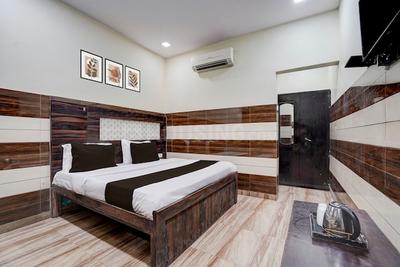 Bedroom Image of Gujarati in Janam Bhumi, Mathura