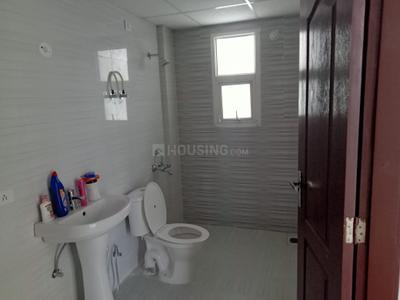 Bathroom Image of 1575 Sq.ft 3 BHK Apartment / Flat for sale in Omaxe Residency, Arjunganj Lucknow for Rs. 9200000