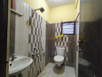 Bathroom Image of 920 Sq.ft 2 BHK Apartment / Flat for rent in Kankriya Tapasya, V S Mani Nagar Chennai for Rs. 18000