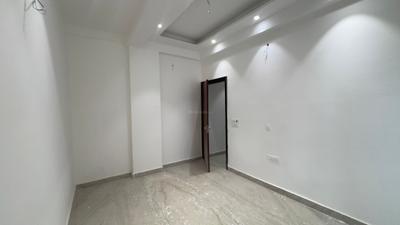 Bedroom Image of 1200 Sq.ft 4 BHK Apartment / Flat for sale in Sector 5 Rohini New Delhi for Rs. 11000000