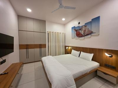 Bedroom Image of 1300 Sq.ft 2 BHK Apartment / Flat for rent in Agora City Centre, Karelibagh Vadodara for Rs. 32000