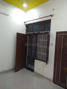 Bedroom Image of 1250 Sq.ft 2 BHK Builder Floor for rent in Gomti Nagar Lucknow for Rs. 18000