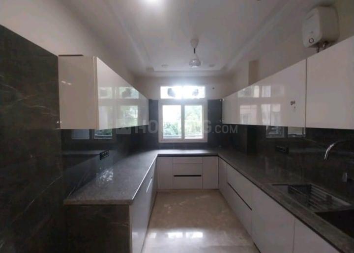 B4 Block Main Image 1