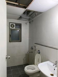 Common Bathroom Image of 909 Sq.ft 2 BHK Apartment / Flat for sale in Lodha Casa Rio, Palava Phase 1 Thane for Rs. 5600000